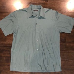 Medium 60% cotton 40% polyester. VIA Europa.